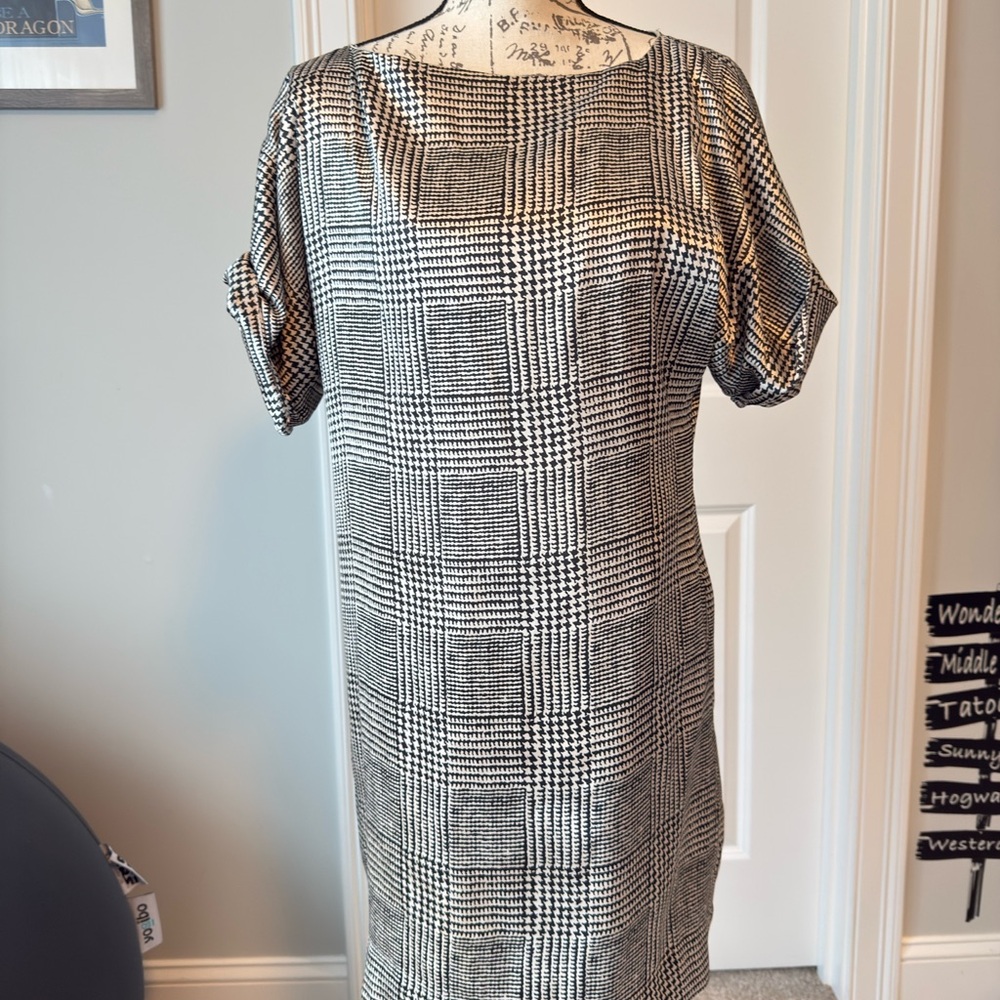 Black and White Abstract Houndstooth Dress